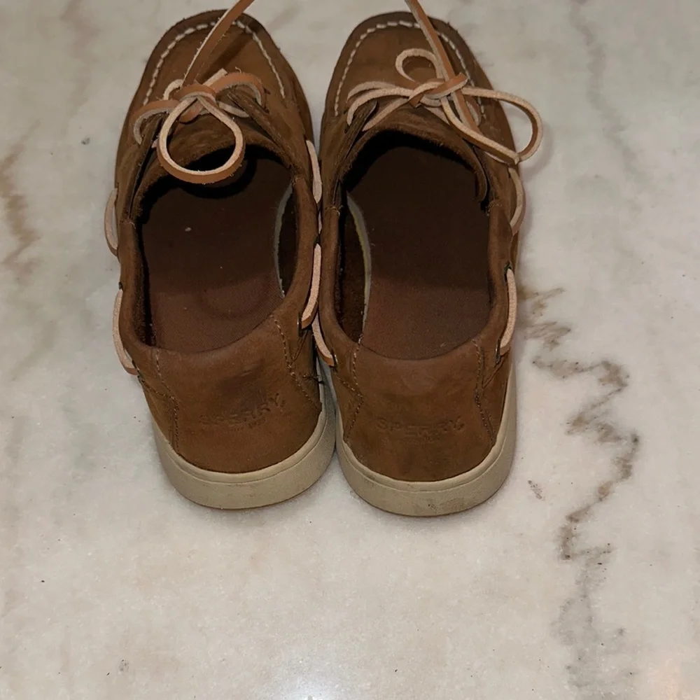 Sperry Brown Leather Boat Shoes Classic‎ Design